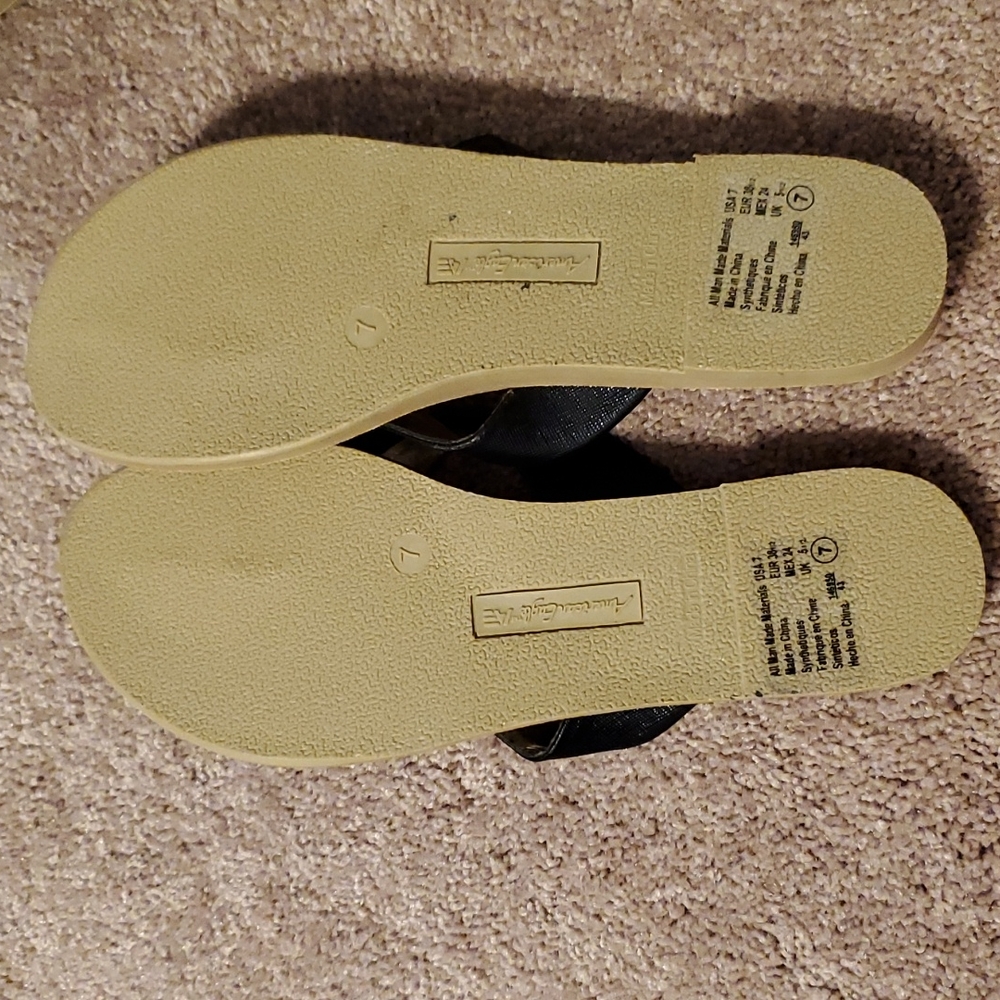 Sandals - Picture 3 of 3